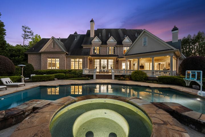 Super Bowl champ lists $5m Georgia mansion over 6x larger than most homes