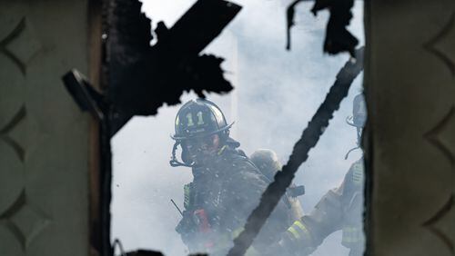 A large fire broke out in a vacant apartment building along Neal Place in northwest Atlanta on Monday morning.