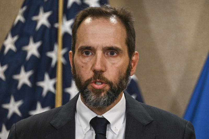 Jack Smith, the special counsel, delivers remarks about the indictment of former President Donald Trump in Washington, June 9, 2023.(Kenny Holston/The New York Times)
                      