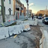 The highway exit from I-20 onto Bill Kennedy Way near Glenwood Park has been the site of multiple accidents. Some cars exiting the ramp plow through concrete barricades and onto the Atlanta Beltline, putting cyclists and pedestrians at risk. Image credit: Ken Boff.