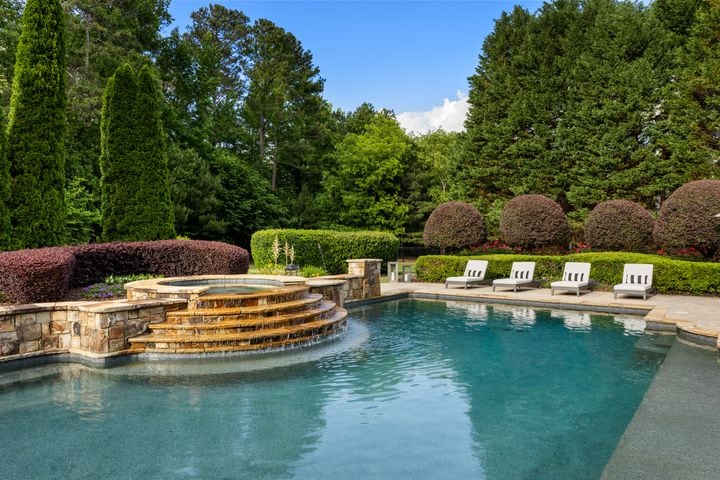 Super Bowl champ lists $5m Georgia mansion over 6x larger than most homes