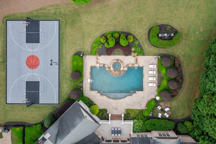 Super Bowl champ lists $5m Georgia mansion over 6x larger than most homes