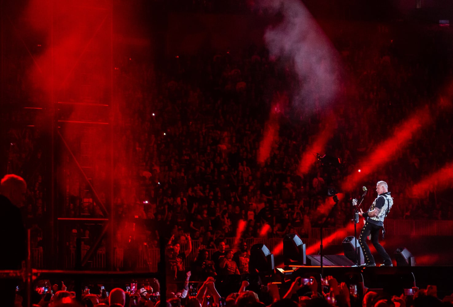 Metallica played in the round to a completely sold out Mercedes Benz Stadium on Tuesday night covering hits spanning over 40 years.  (Ryan Fleisher for the AJC)